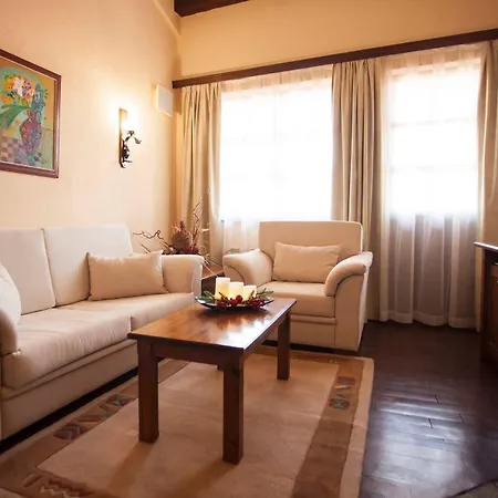 Tanne Hotel